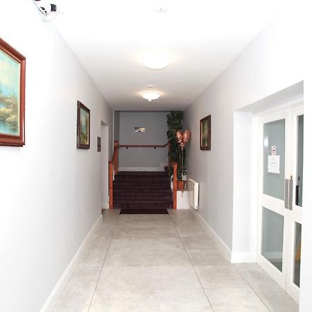 Home Inn Атлоун Екстериор снимка