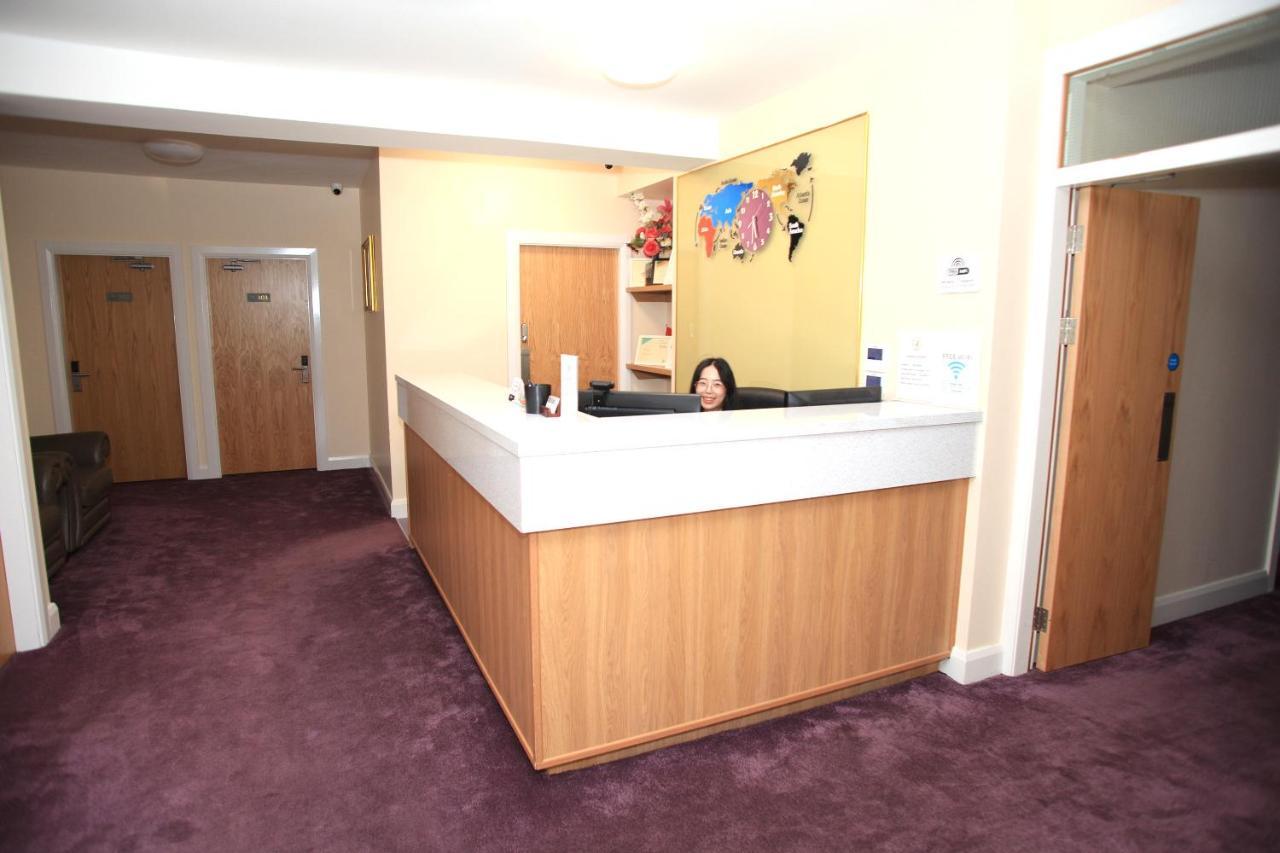 Home Inn Атлоун Екстериор снимка