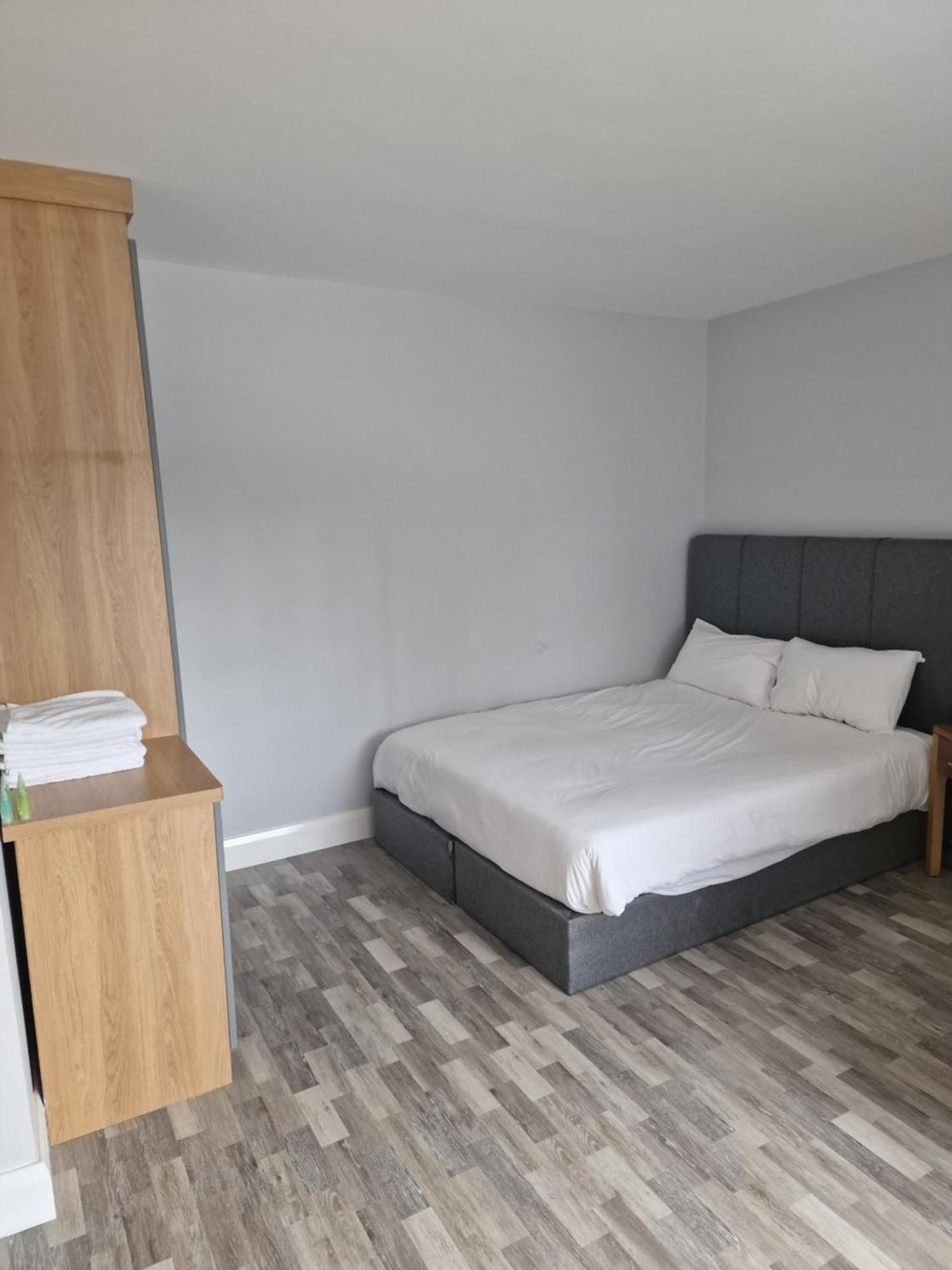 Home Inn Атлоун Екстериор снимка